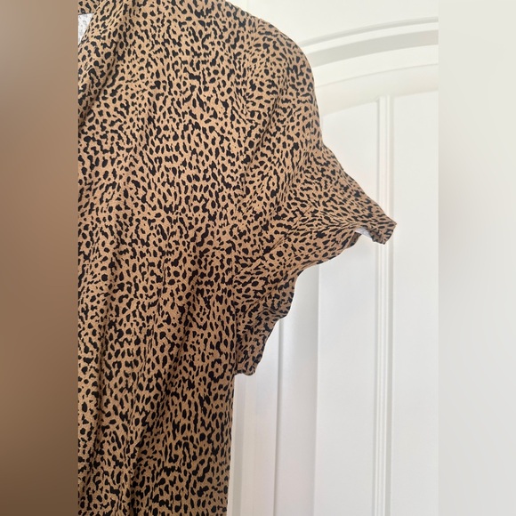NWT Loft leopard print midi dress, 4 - Picture 4 of 5